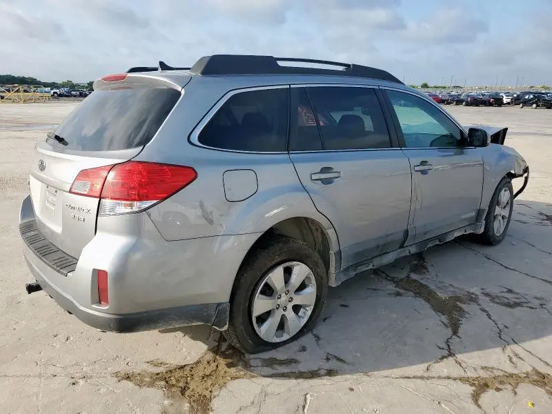 2011 SUBARU OUTBACK 3.6R LIMITED  