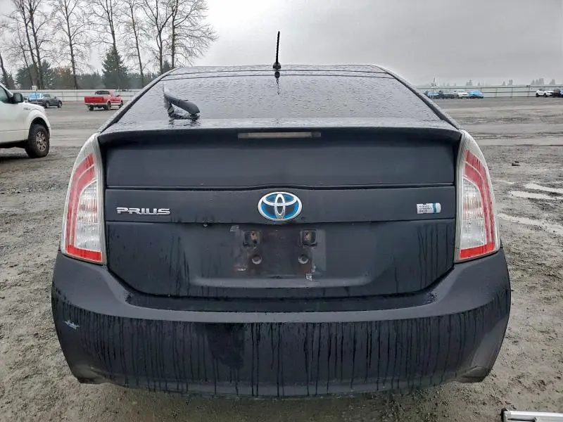 2015 TOYOTA PRIUS   
