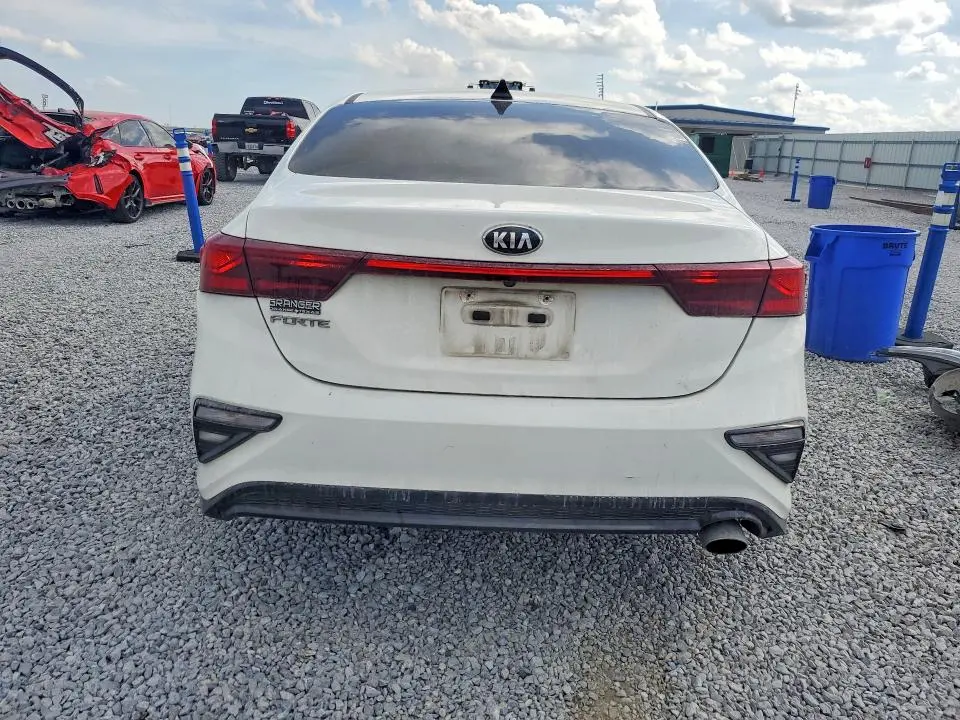 2020 KIA FORTE LXS  