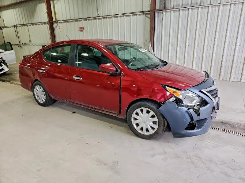 2019 NISSAN VERSA S  