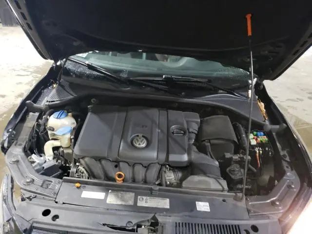 2012 VOLKSWAGEN PASSAT SE
