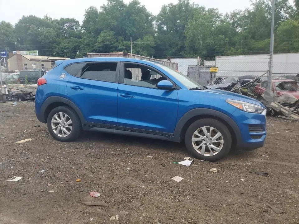 2019 HYUNDAI TUCSON SE  