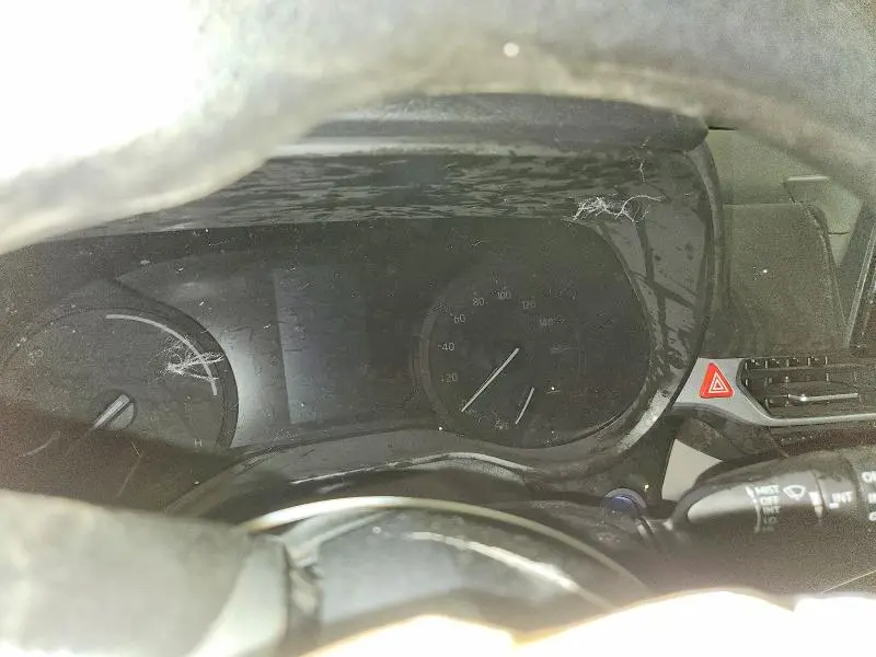 2021 TOYOTA SIENNA LE  