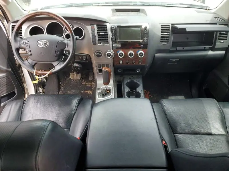 2012 TOYOTA TUNDRA CREWMAX LIMITED  
