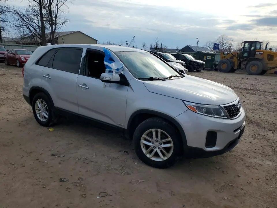 2015 KIA SORENTO LX  