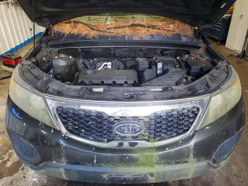 2011 KIA SORENTO LX  