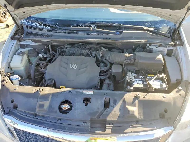 2012 KIA SEDONA LX  