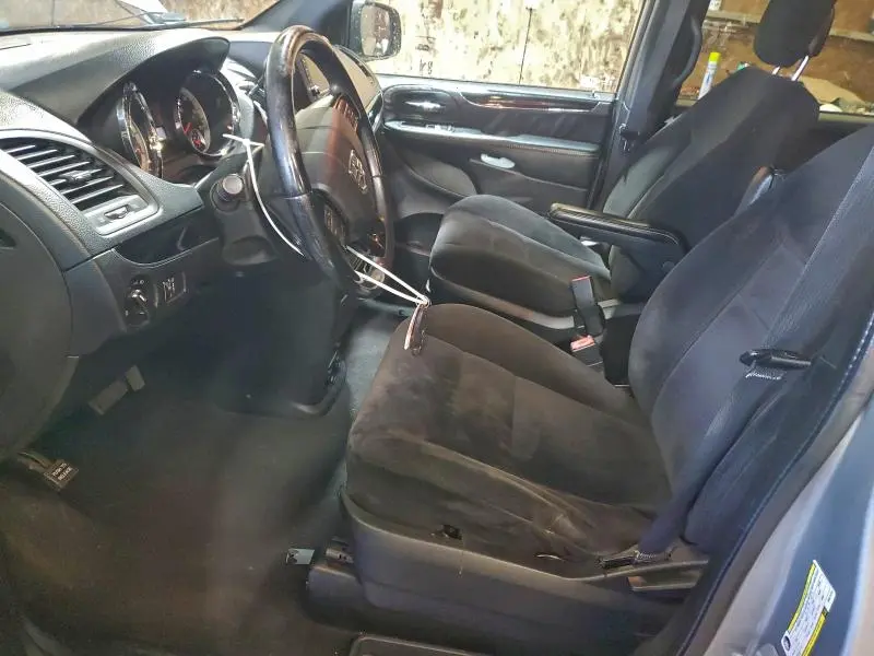 2014 DODGE GRAND CARAVAN SE  