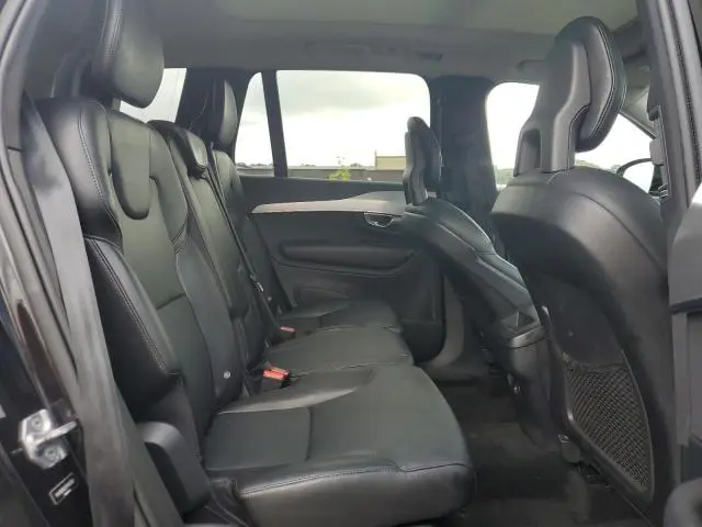 2017 VOLVO XC90 T5