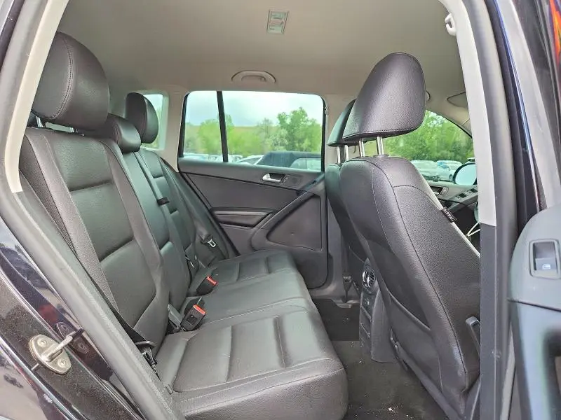 2017 VOLKSWAGEN TIGUAN S  