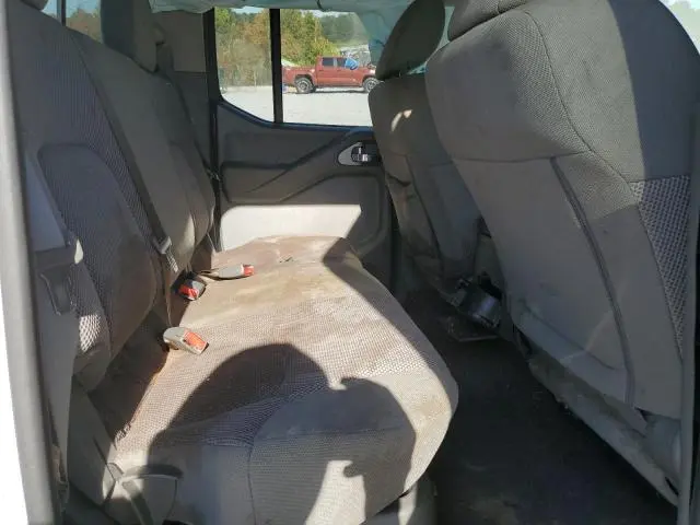 2019 NISSAN FRONTIER S