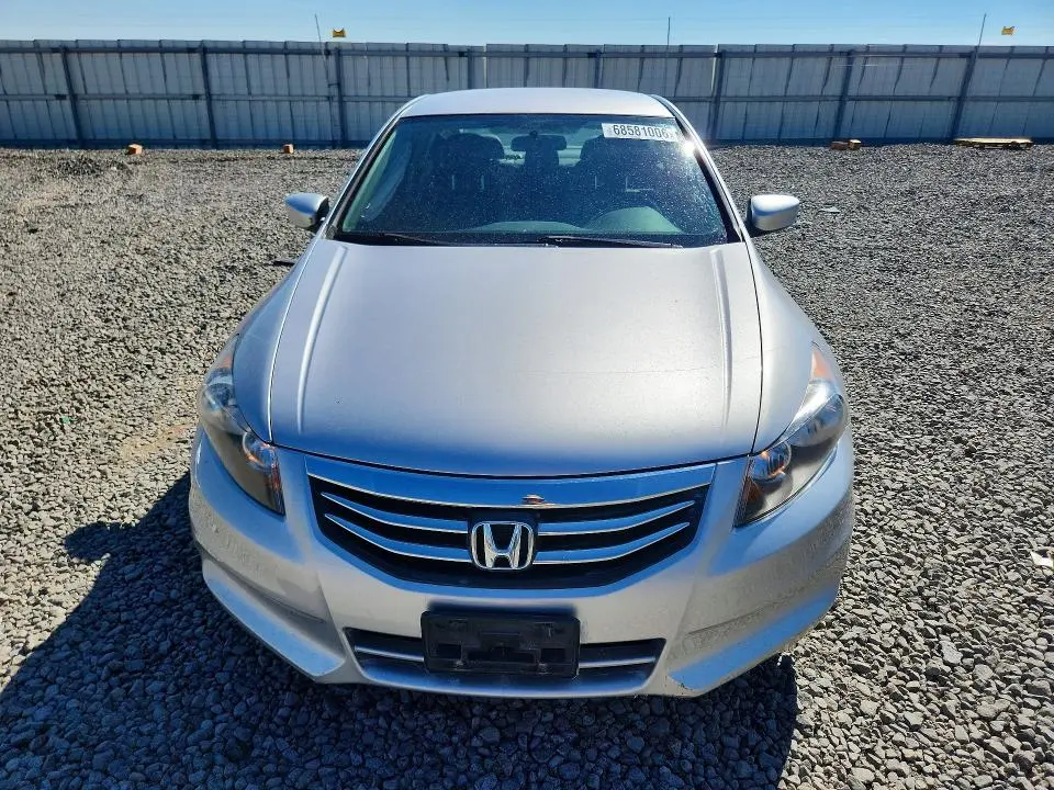 2011 HONDA ACCORD SE  