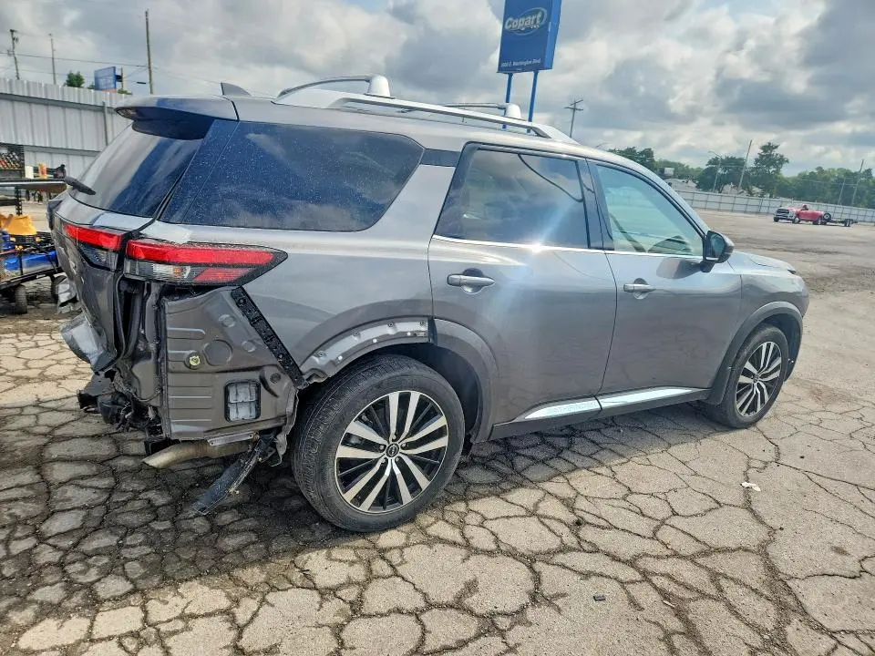2023 NISSAN PATHFINDER PLATINUM  