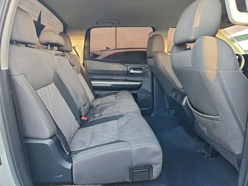 2015 TOYOTA TUNDRA CREWMAX SR5  