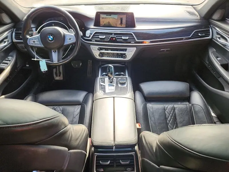 2020 BMW 750 XI  