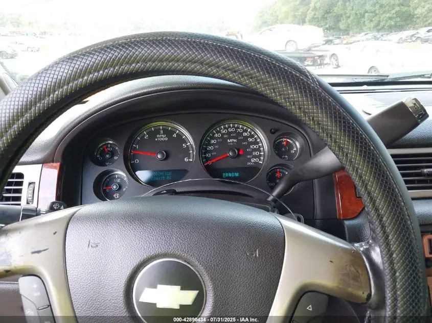 2013 CHEVROLET AVALANCHE LTZ