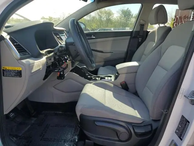 2018 HYUNDAI TUCSON SE  