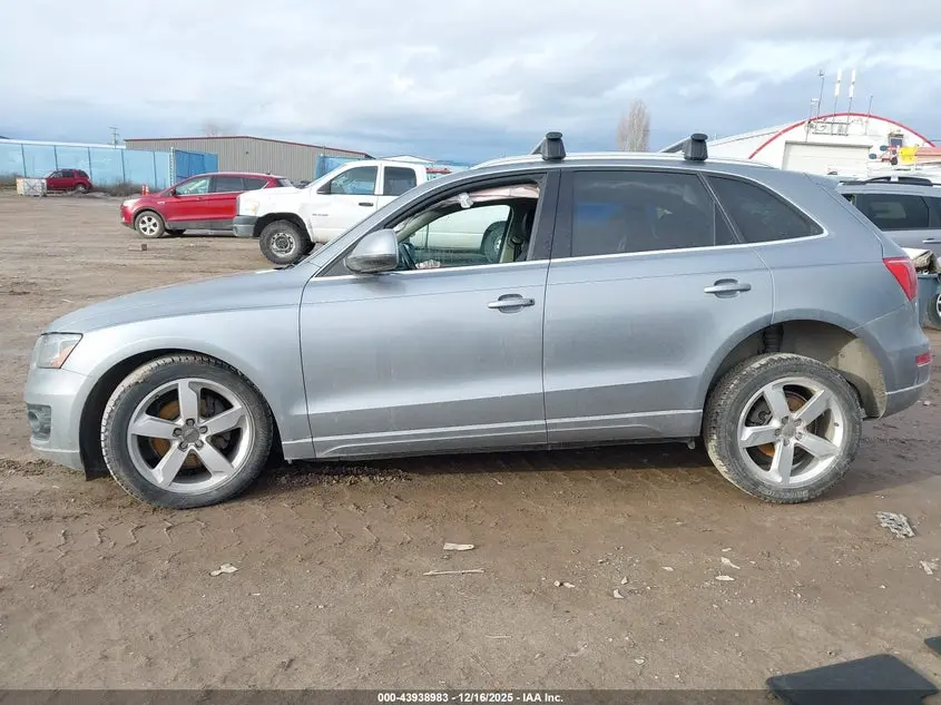 2011 AUDI Q5 2.0T PREMIUM