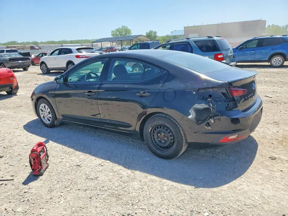 2019 HYUNDAI ELANTRA SE  