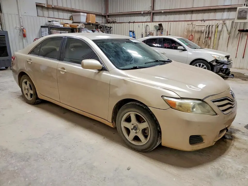 2010 TOYOTA CAMRY LE  