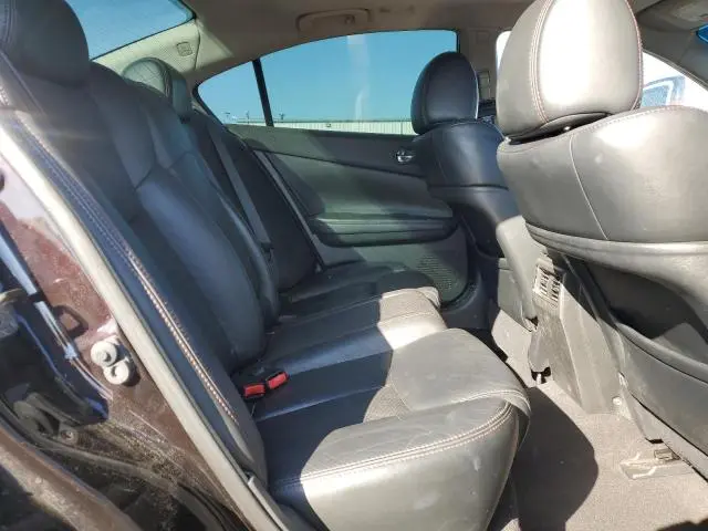 2010 NISSAN MAXIMA S  