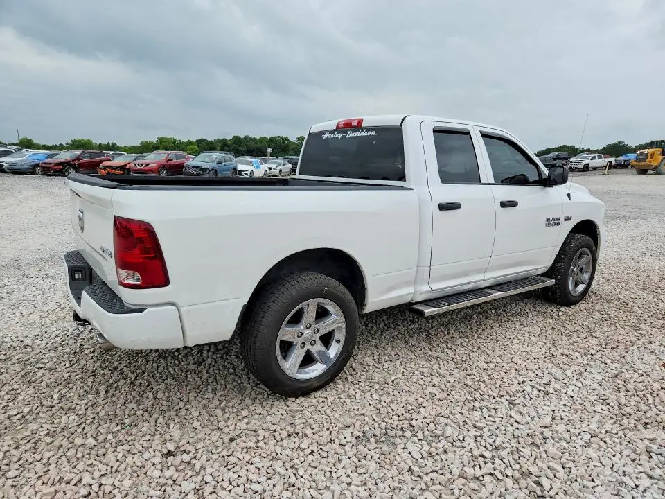 2016 RAM 1500 ST  