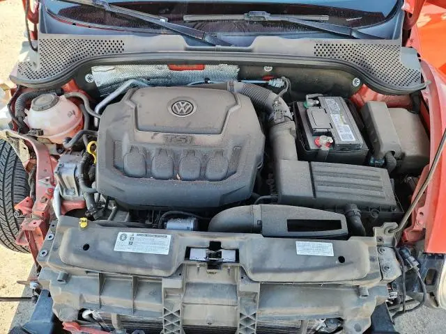 2019 VOLKSWAGEN BEETLE S  