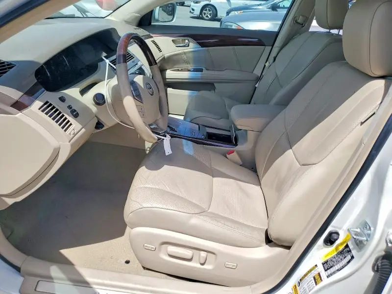 2010 TOYOTA AVALON LIMITED  