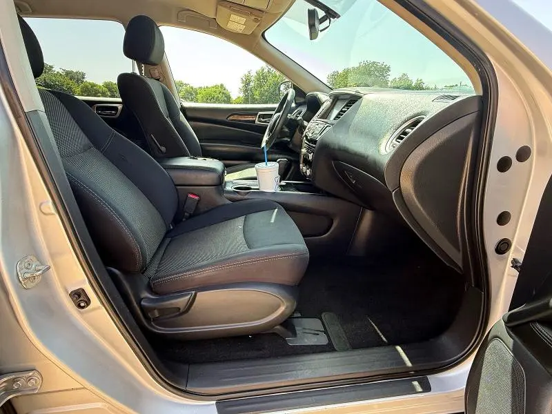 2018 NISSAN PATHFINDER SV  