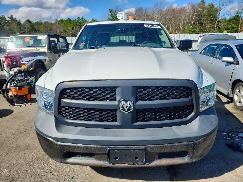 2013 RAM 1500 ST  