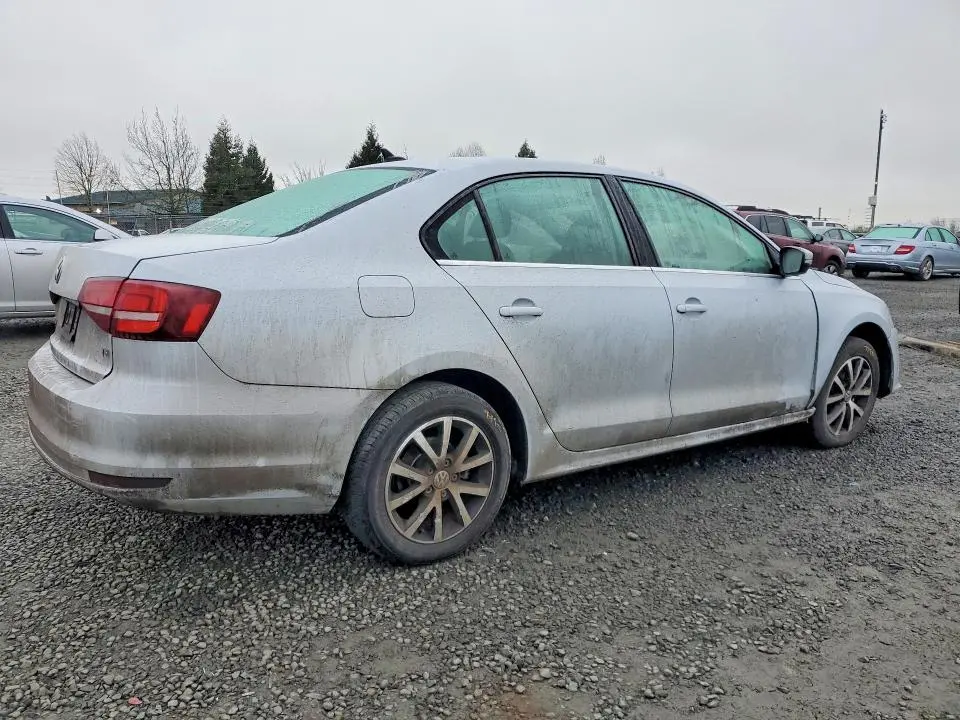 2017 VOLKSWAGEN JETTA SE  