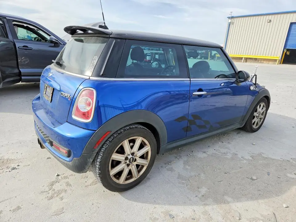 2012 MINI COOPER S  