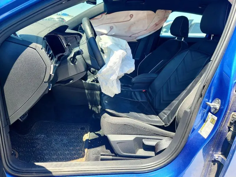 2024 VOLKSWAGEN JETTA SPORT  