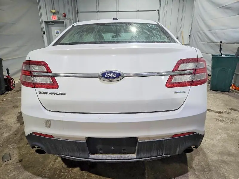 2016 FORD TAURUS SE  