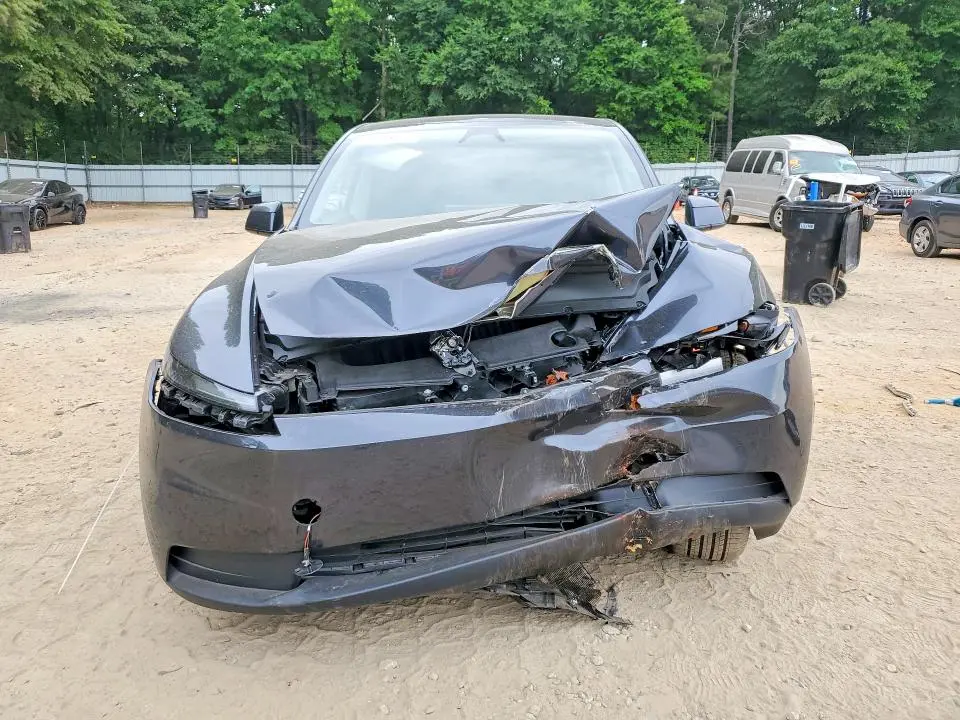 2026 TESLA MODEL Y   