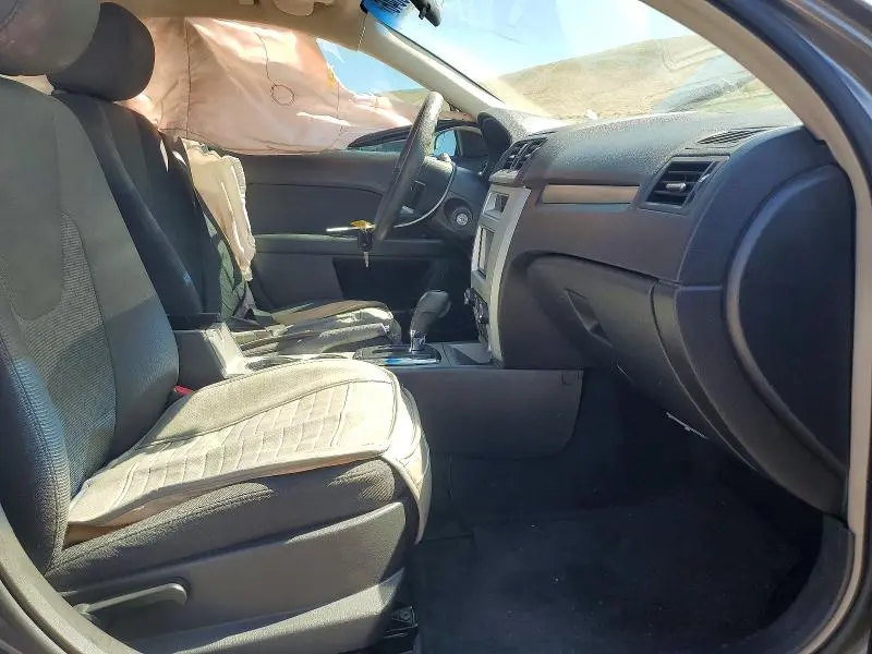 2011 FORD FUSION SE  