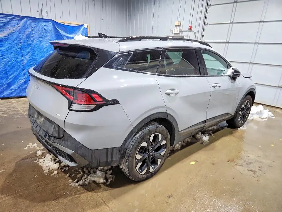 2023 KIA SPORTAGE X-LINE  