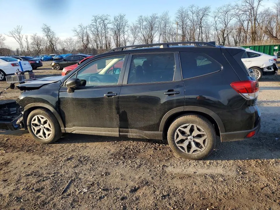 2022 SUBARU FORESTER PREMIUM  