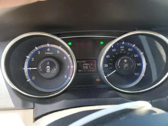 2011 HYUNDAI SONATA GLS  