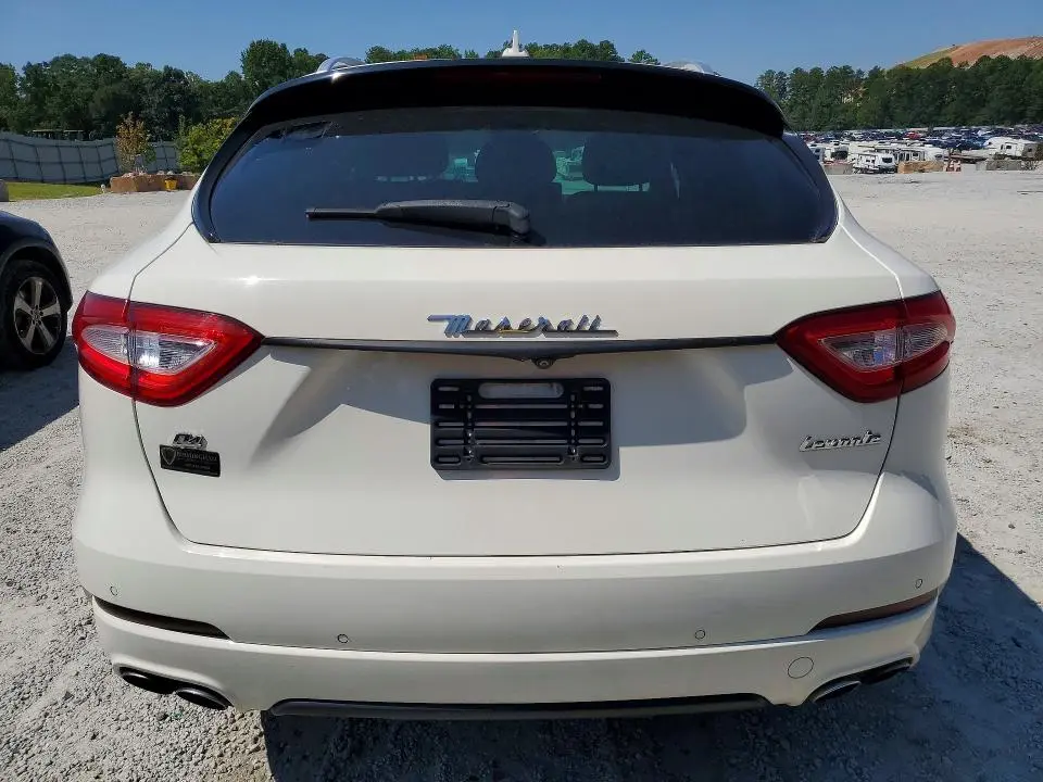 2018 MASERATI LEVANTE LUXURY  