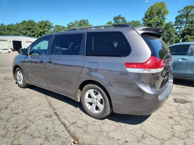2013 TOYOTA SIENNA LE