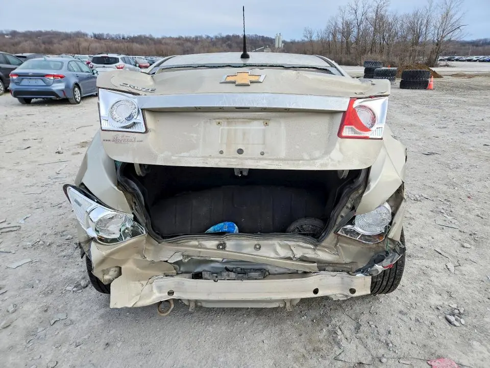 2014 CHEVROLET CRUZE LT  