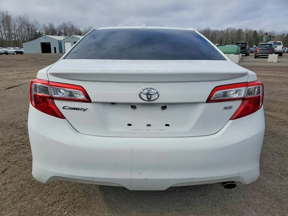 2014 TOYOTA CAMRY L  