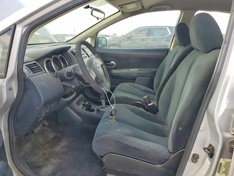 2011 NISSAN VERSA 1.8 S  