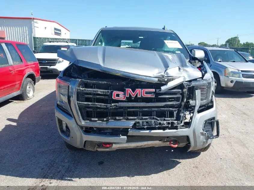 2024 GMC YUKON XL 4WD AT4