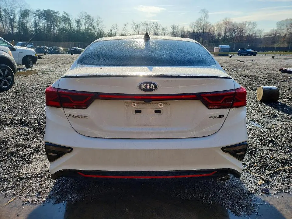 2021 KIA FORTE GT-LINE  