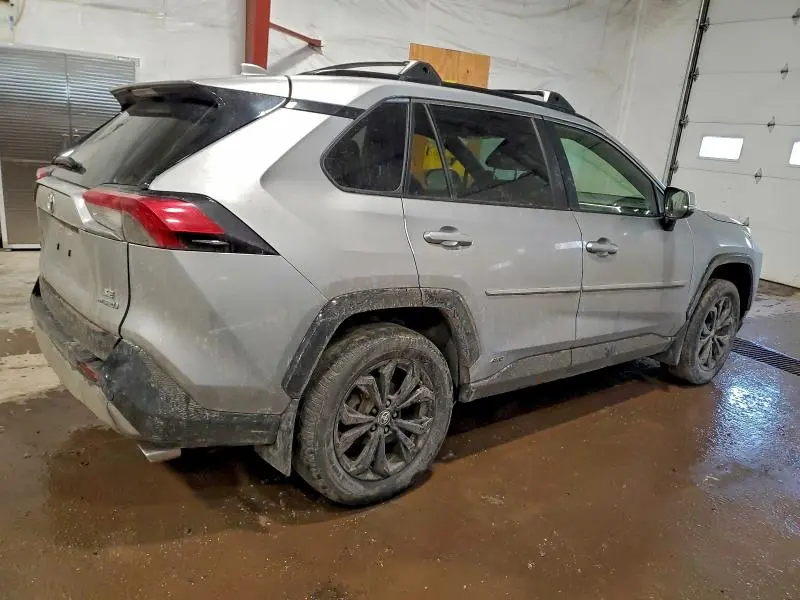 2023 TOYOTA RAV4 SE  