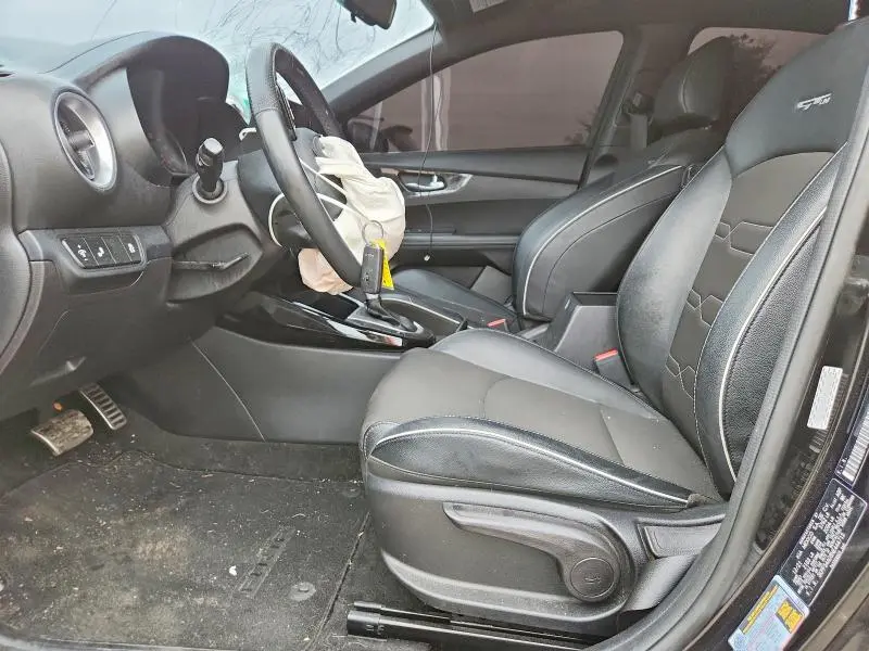 2022 KIA FORTE GT LINE  