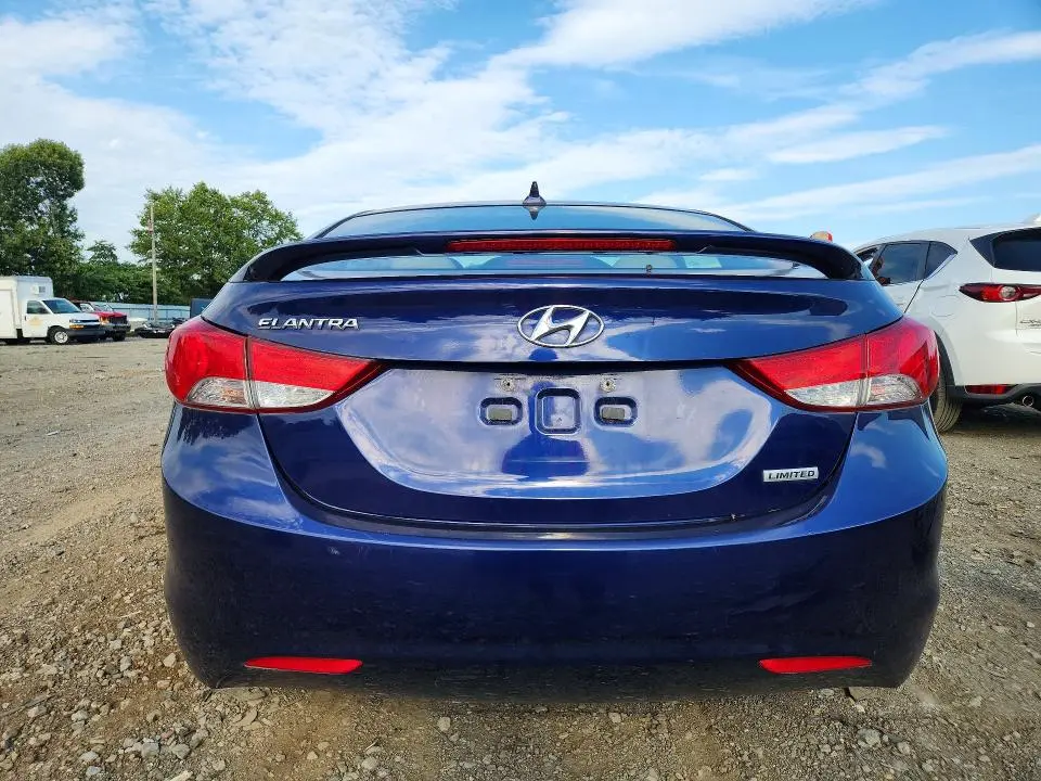 2013 HYUNDAI ELANTRA LIMITED  