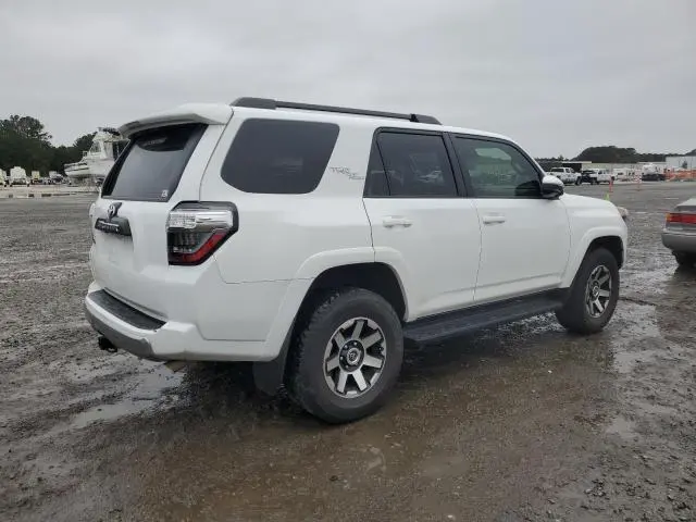 2023 TOYOTA 4RUNNER SE  
